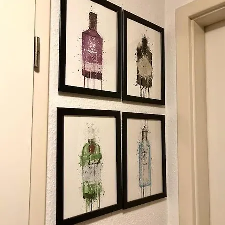 - Chilliges In Mit Balkon & Kuche; Big Tv And Bed - شقة دوسلدورف