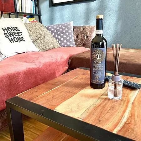 شقة - Chilliges In Mit Balkon & Kuche; Big Tv And Bed -