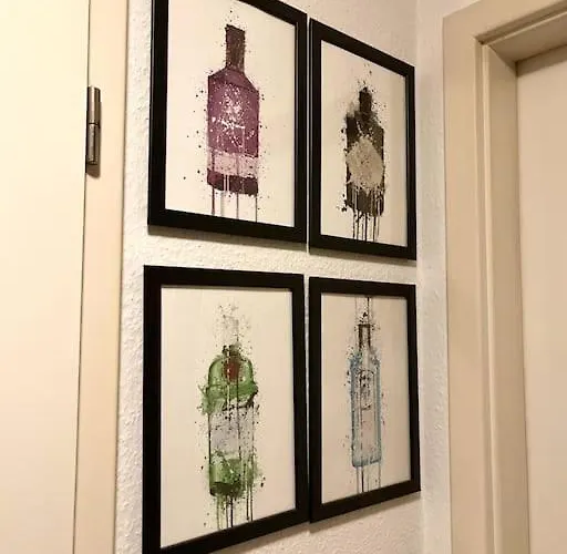 - Chilliges In Mit Balkon & Kuche; Big Tv And Bed - Apartment Düsseldorf