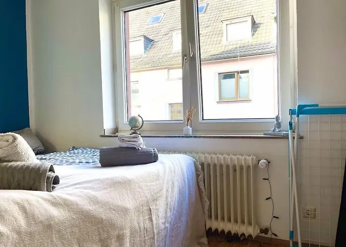 - Chilliges In Mit Balkon & Kuche; Big Tv And Bed - *