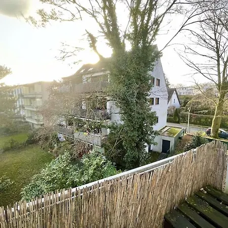 - Chilliges In Mit Balkon & Kuche; Big Tv And Bed - Apartamento Düsseldorf