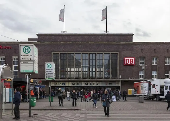 Lejlighed - Chilliges In Mit Balkon & Kuche; Big Tv And Bed - *