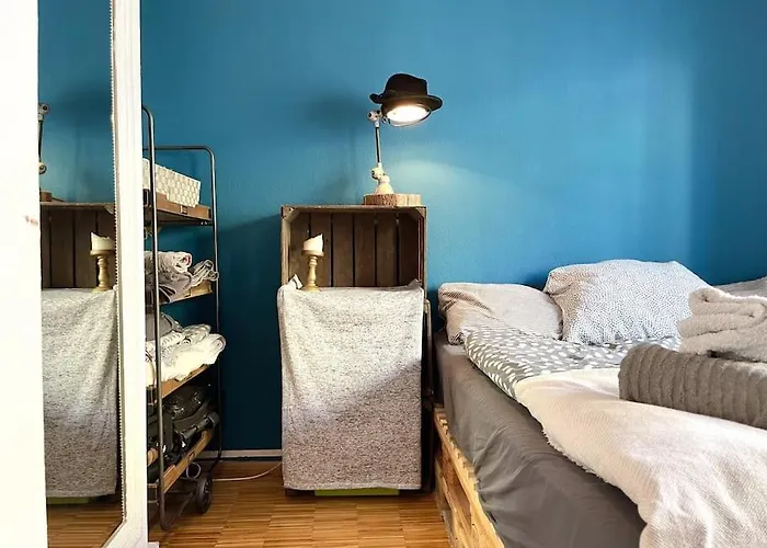 - Chilliges In Mit Balkon & Kuche; Big Tv And Bed - * دوسلدورف