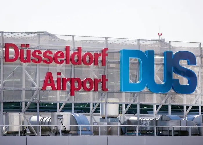 - Chilliges In Mit Balkon & Kuche; Big Tv And Bed -