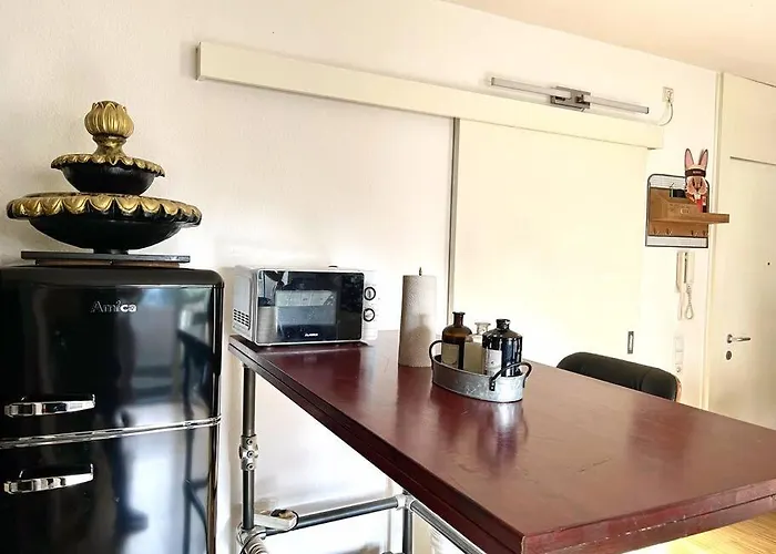 Apartmán - Chilliges In Mit Balkon & Kuche; Big Tv And Bed - Düsseldorf